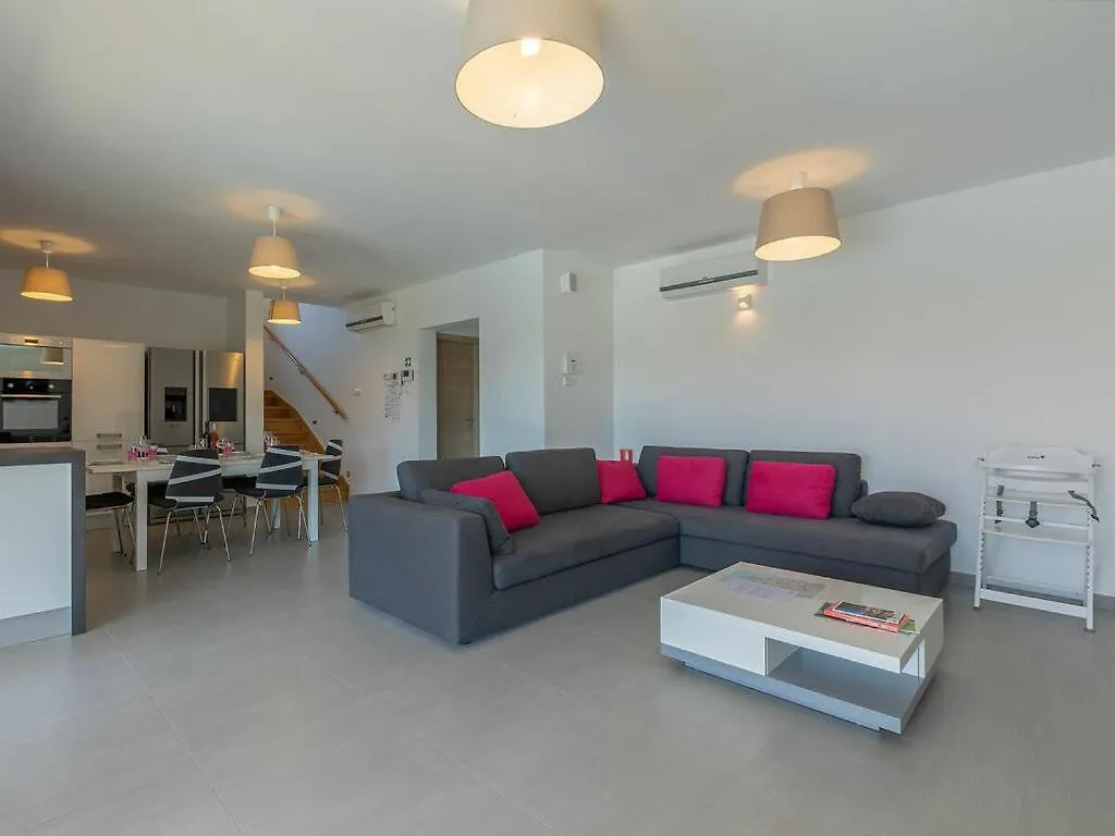 Stefanja Modern Retreat Villa Galizana